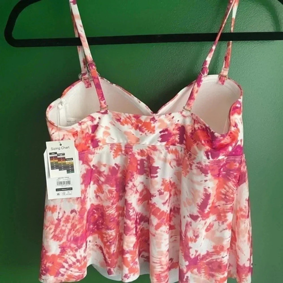 Women’s Size Small Tie Dye Time & Tru NWT Tankini Swim‎ Top Wear S - Picture 2 of 3
